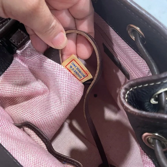 Vintage Dooney & Bourke Brown Leather Shoulder Bag - Picture 6 of 7